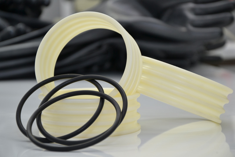 Glove port accessories
