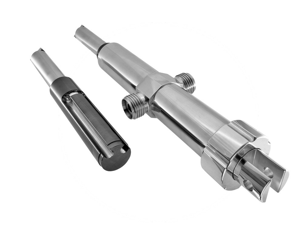 Dosing pump with double groove piston